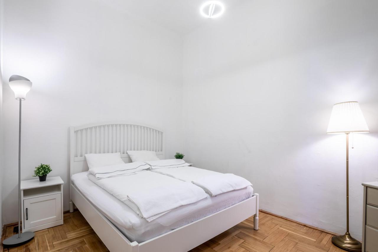 Apartamento Huge In The Center Budapeste